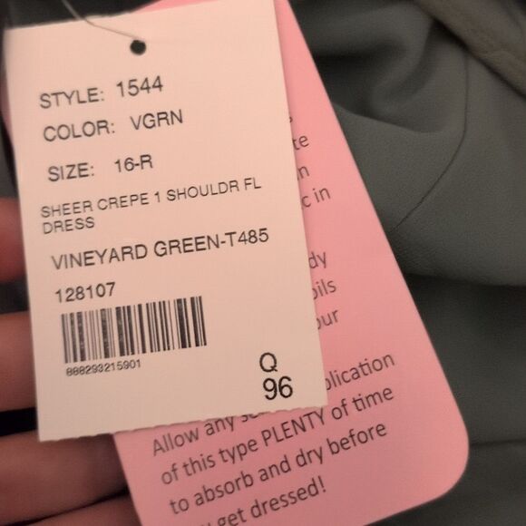 NWT After Six Skinny One-Shoulder Trumpet Gown Front Slit Vineyard Green Size 16 - Picture 3 of 15